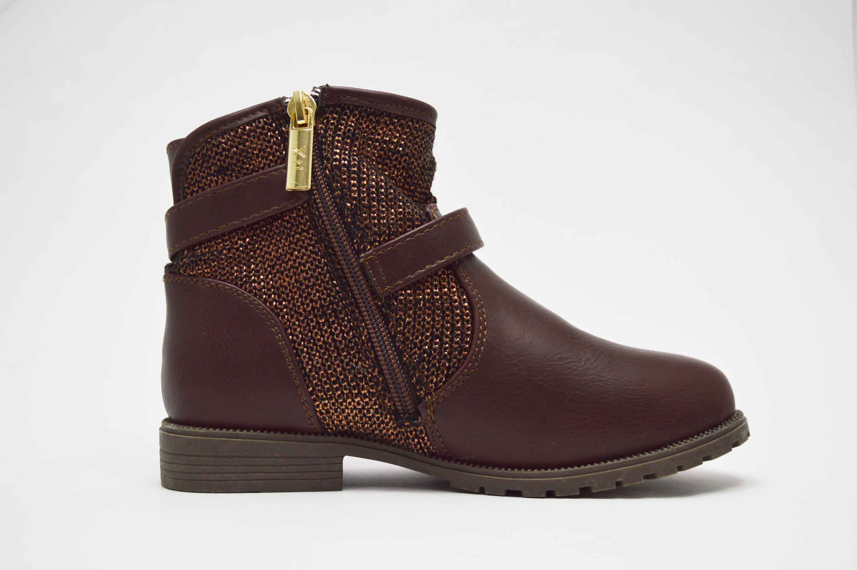 Botas hebillas marron niña - Imagen 4