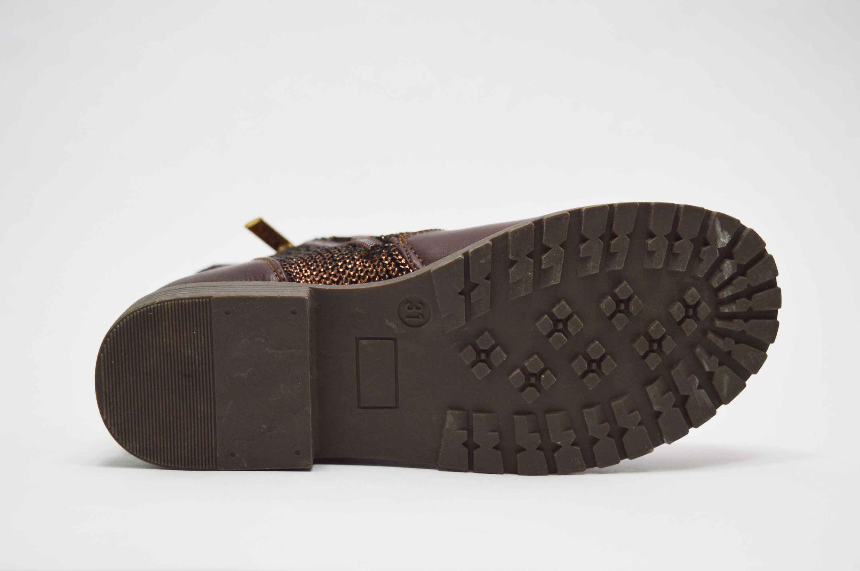 Botas hebillas marron niña - Imagen 7