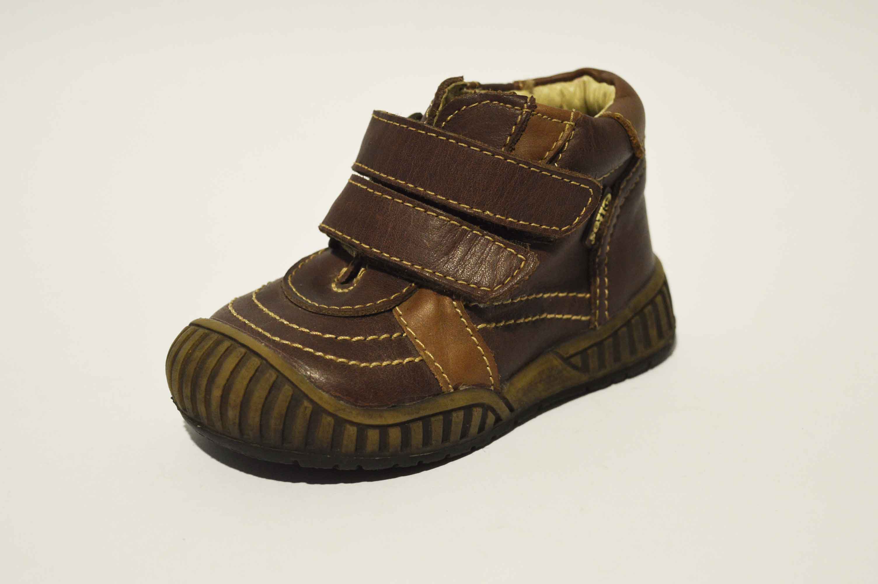 Bota deportiva niño - Imagen 4
