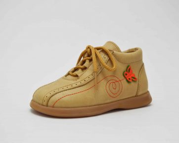 Botita con cordones mariposa niña