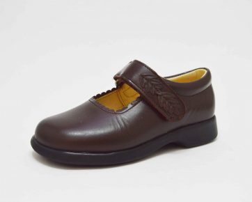 Mercedita colegial hojas niñas