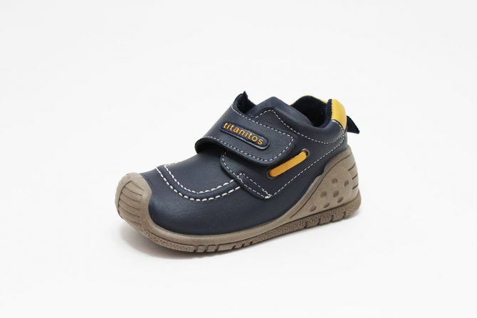 Bota azul tipo náutico niños Titanitos