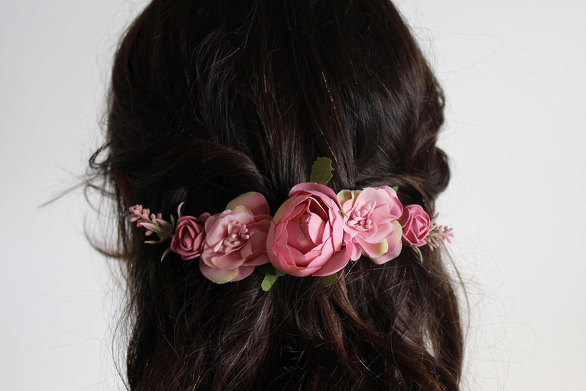 Pasador flores rosa comunión niña - Imagen 2