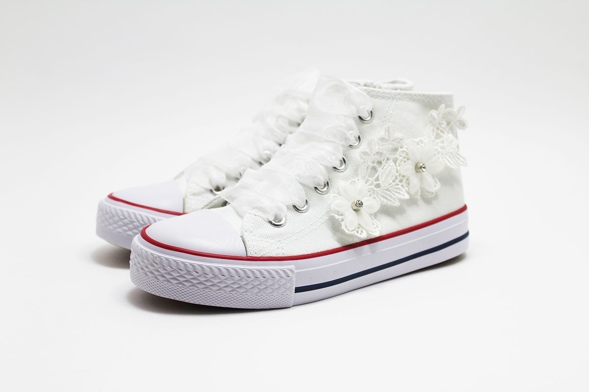 Zapatillas comunión blanca flores perlas - Imagen 3