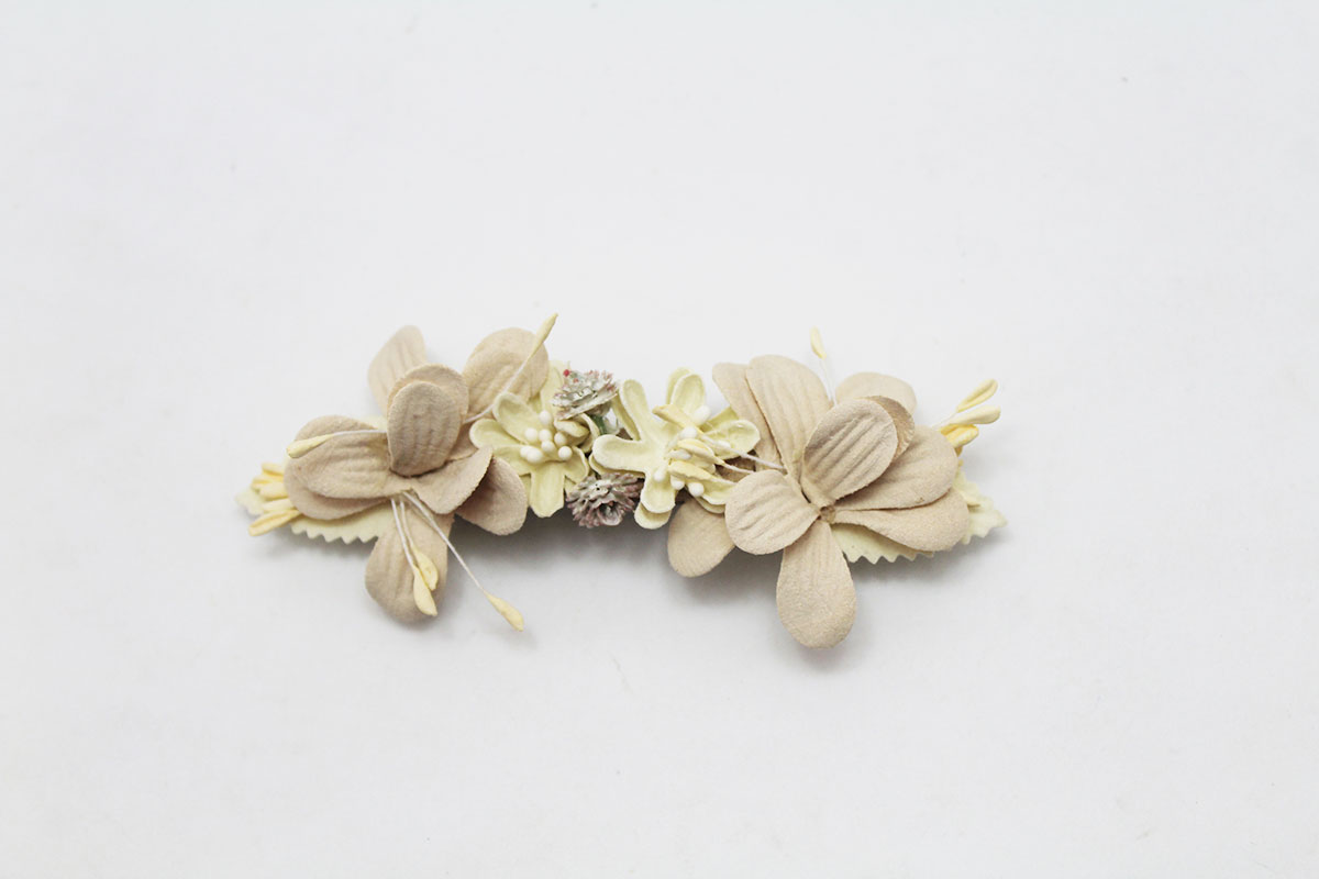 Pasador dos flores hojas ramilletes niña - Imagen 4