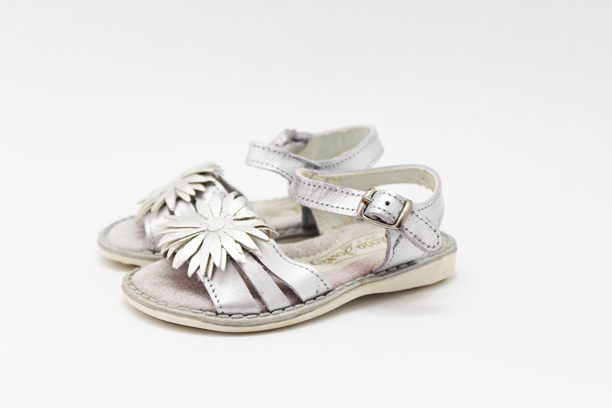 Sandalias niña hebilla flor grande - Imagen 2