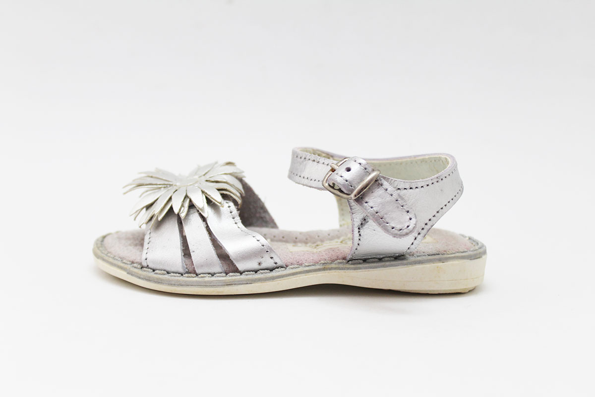 Sandalias niña hebilla flor grande - Imagen 3